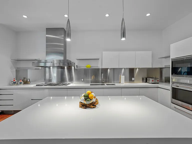 121 Montauk Hwy — Photo 47
