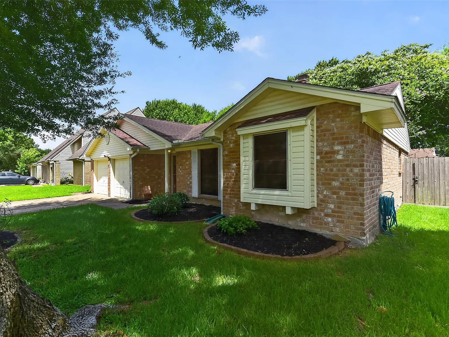 4 bed, 2.0 bath, 1782 sqft, $2,250 — Photo 3