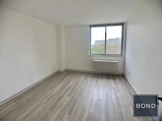 Rented by Bond New York | media 9