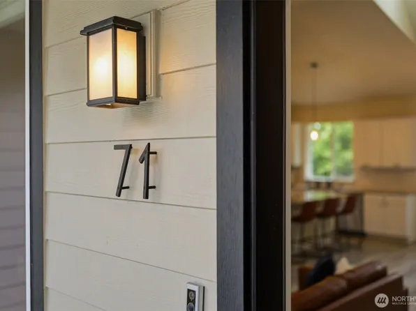 71 E Connemara Way, Shelton, WA 98584