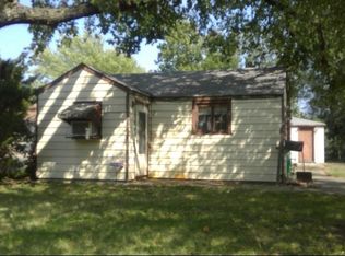 1816 SW Moundview Dr, Topeka, KS 66604