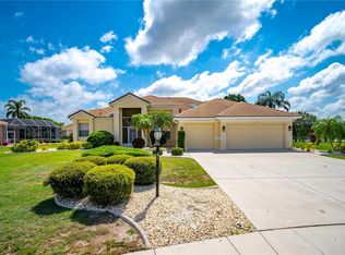 1103 Signature Dr, Sun City Center, FL 33573