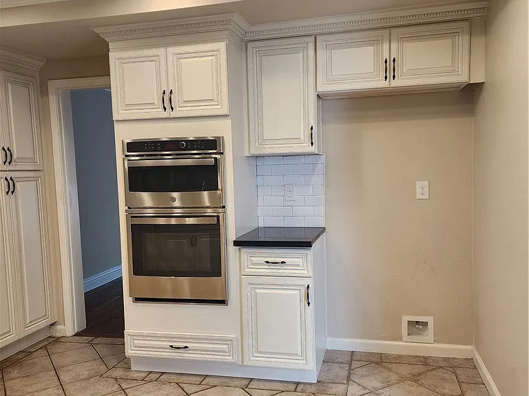 607 Murfield Ct — Photo 4