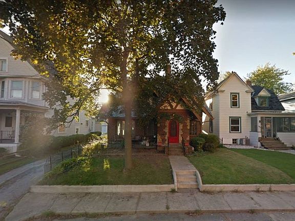 5th image of 110 S Wood St