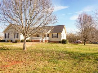 586 Patterson Farm Rd, Mooresville, NC 28115