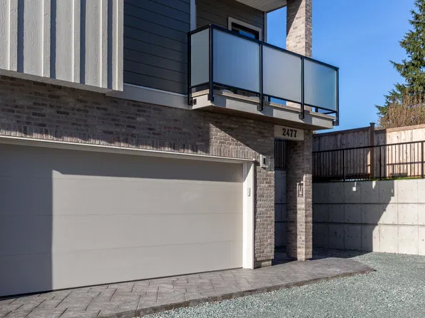 2461 Beck Rd, Abbotsford, BC V2S 4S3