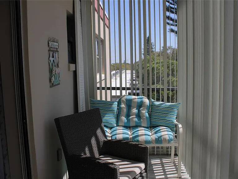 4460 Ironwood Cir #501A — Photo 27