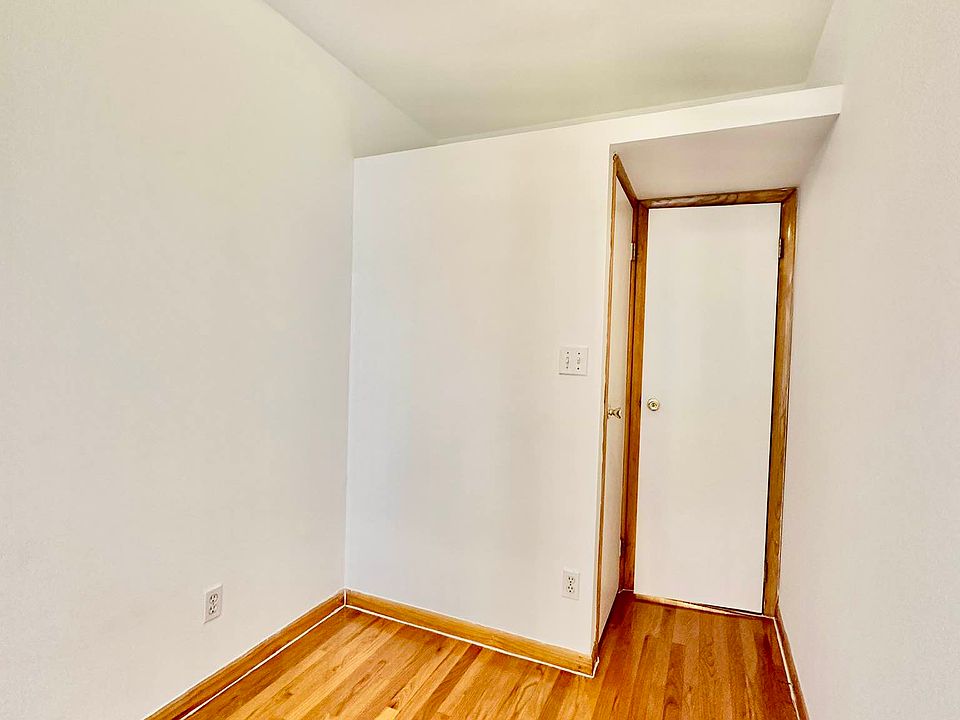2nd image of 421 E 65th St #2