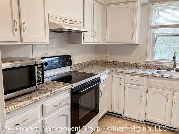 4th image of 10221 Provincetown Ct