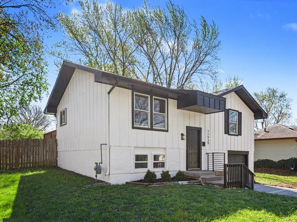 11939 Smalley Ave, Grandview, MO