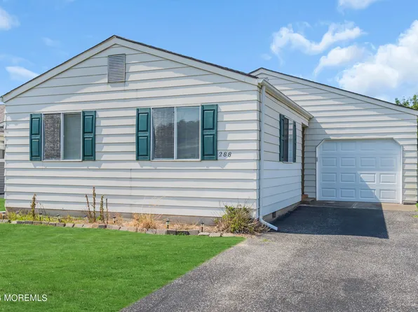 288 Harrington Drive N, Toms River, NJ 08757