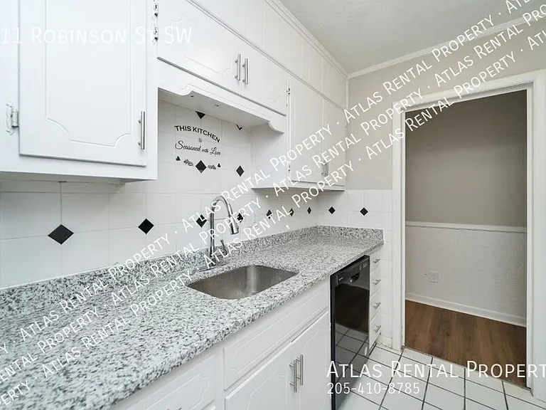 211 Robinson St SW — Photo 13