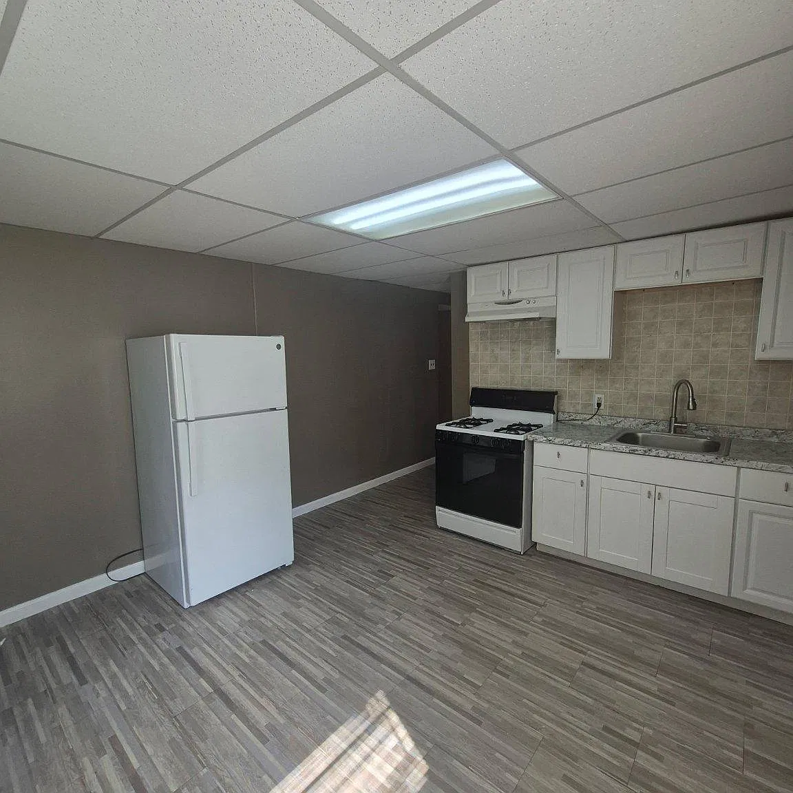 1 bed, 1.0 bath, 1200 sqft, $1,550 — Photo 4