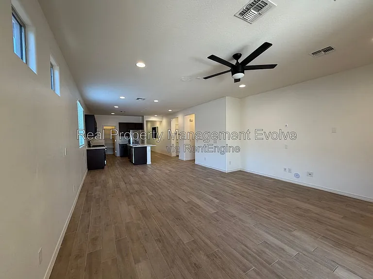 5731 W Encinas Ln — Photo 7