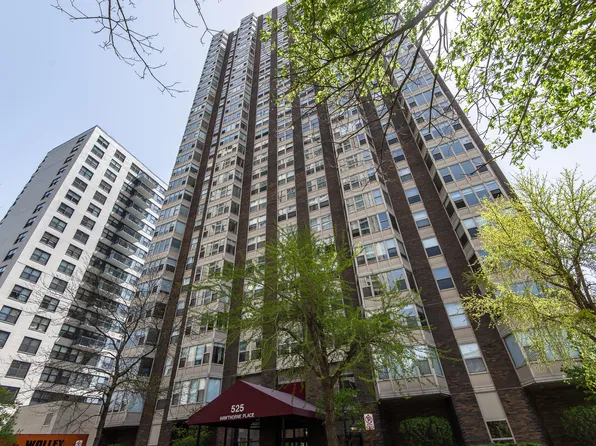 (undisclosed Address), Chicago, IL 60657