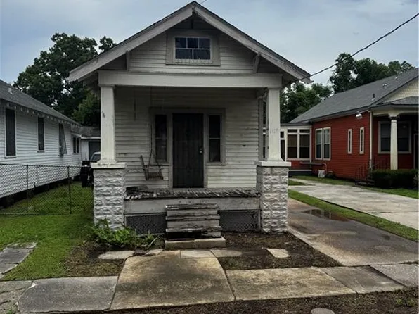 1118 Casa Calvo St, New Orleans, LA 70114