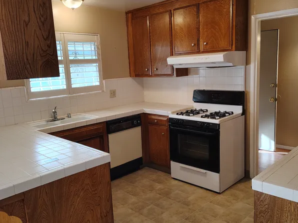 5310 N El Dorado St APT 14, Stockton, CA 95207