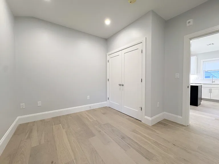 51-3 Fairbanks St — Photo 19