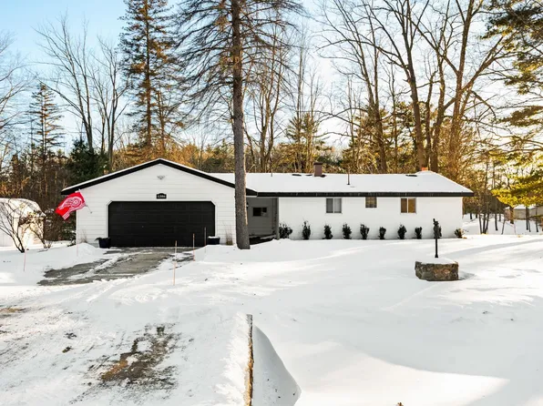 5386 Oakridge Dr, Beaverton, MI 48612