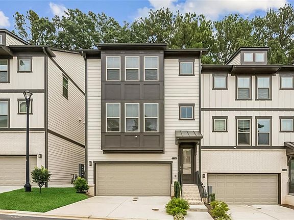 2nd image of 1336 Stanley Park Dr