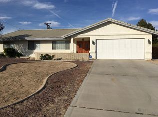 14825 Kokomo Rd, Apple Valley, CA 92307