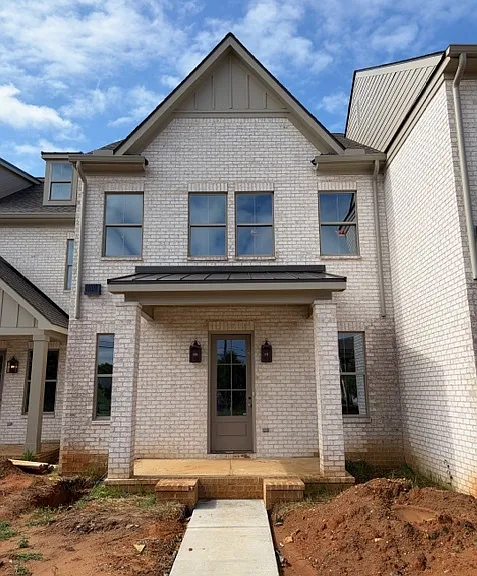 333 Hargrove Rd #10 — Photo 1