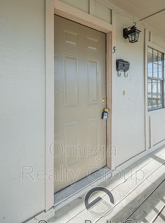 1st image of 901 25th Ave APT A5