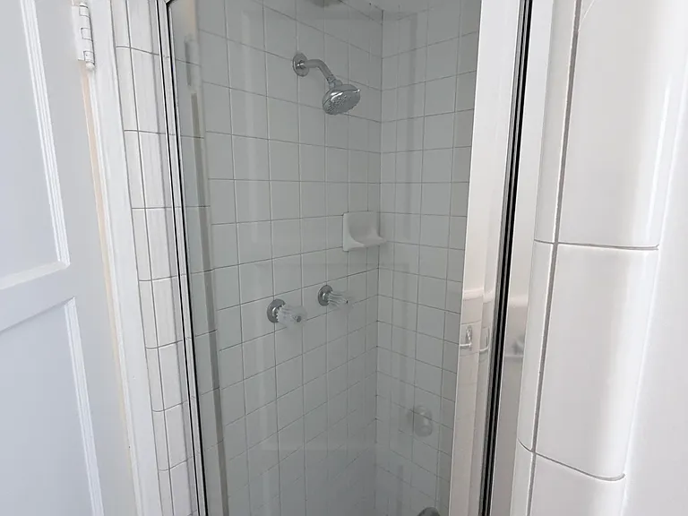 238 N Clark Dr #7 — Photo 23