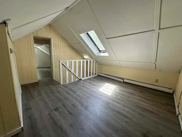 697 Main St #3 — Photo 10