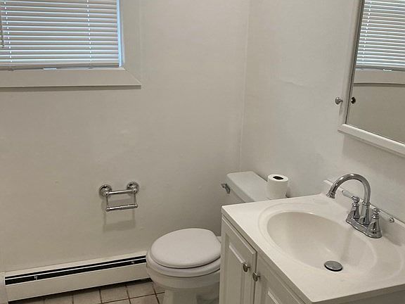 5th image of 42 Bellevue Ave #1