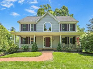 32 Tannery Rd, Sturbridge, MA 01518