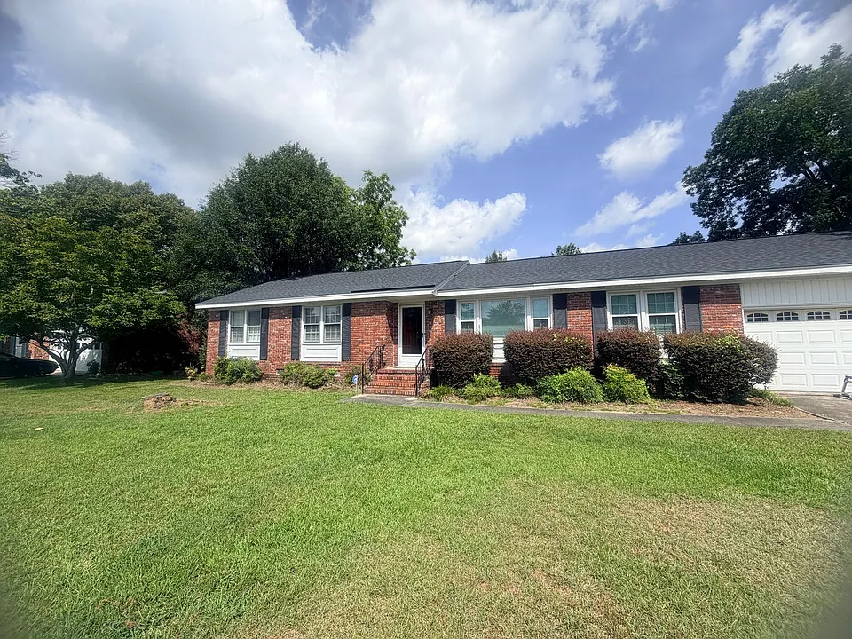839 Malibu Dr