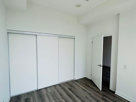 3rd image of 1787 Saint Clair Ave W #907