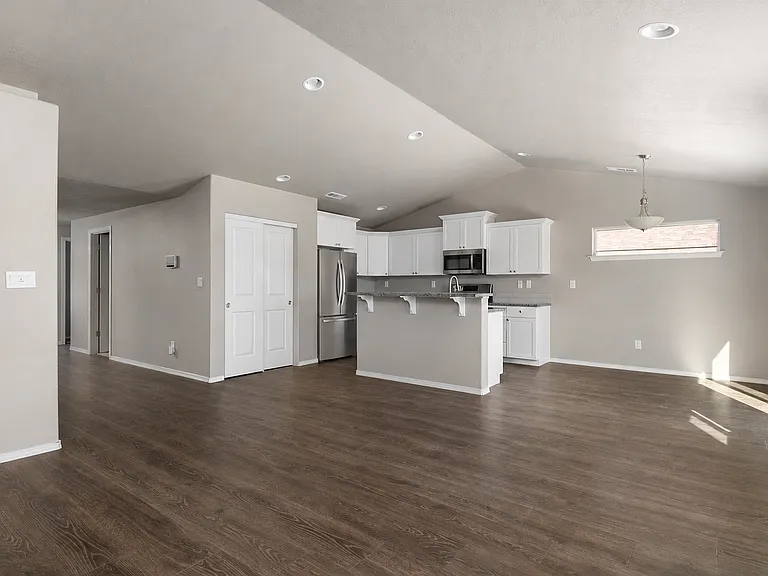 627 Marysville Way — Photo 13