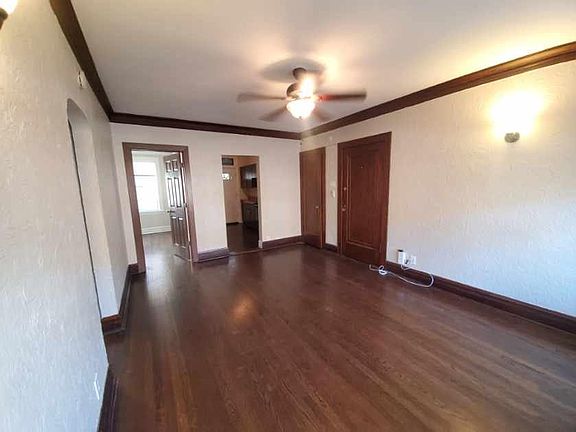 2nd image of 4541 W Barry Ave #1