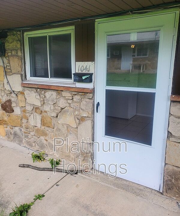 1st image of 1041 Neville Ave