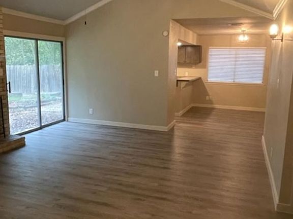 3rd image of 6602 Blarwood Dr