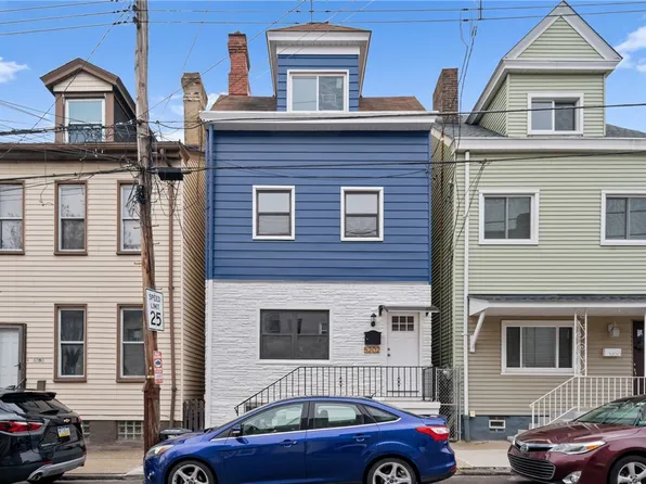 5202 Keystone St, Pittsburgh, PA 15201