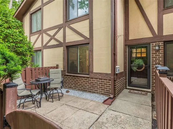 150 Cambridge Drive #150, Port Jefferson Station, NY 11776