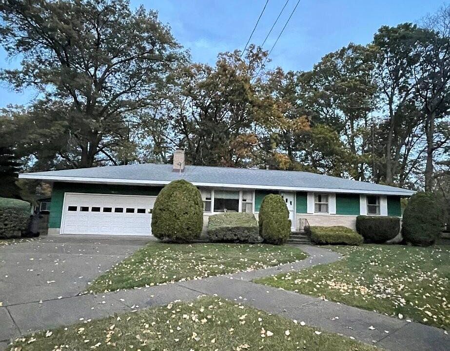 1st image of 3015 Griesbach St