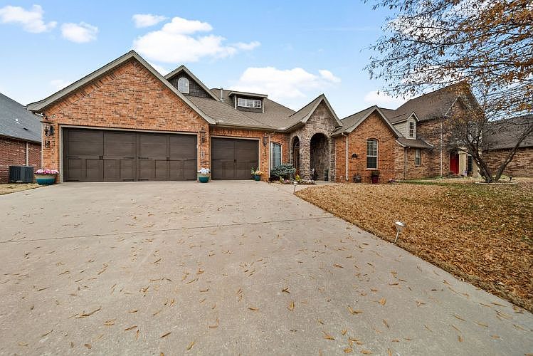 1st image of 1731 Whippoorwill Ln