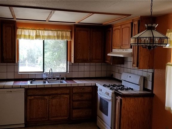 5th image of 32120 Snyder Ln