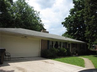 607 Woodlawn Ave, Englewood, OH