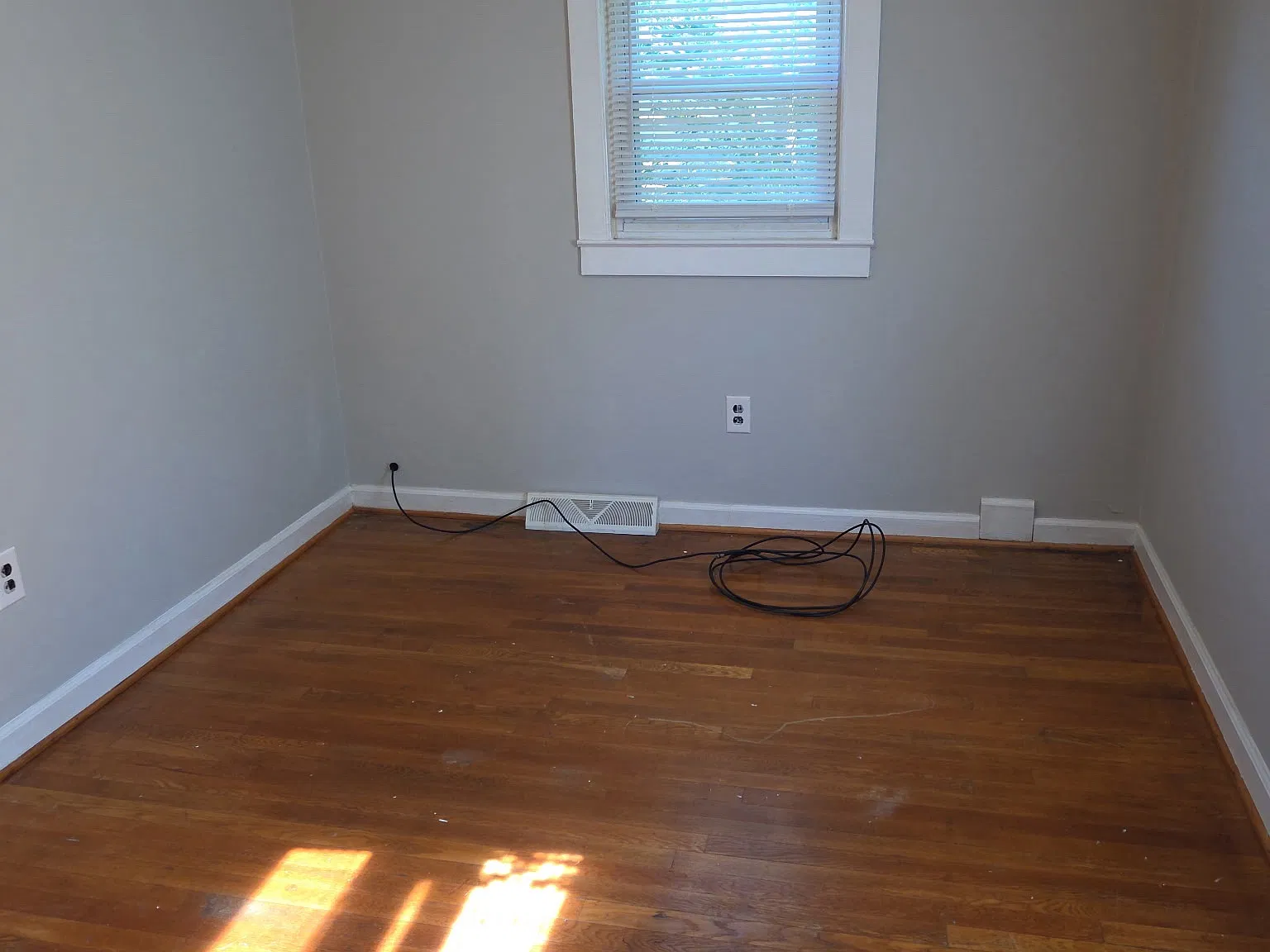 2 bed, 792 sqft, $1,300 — Photo 4