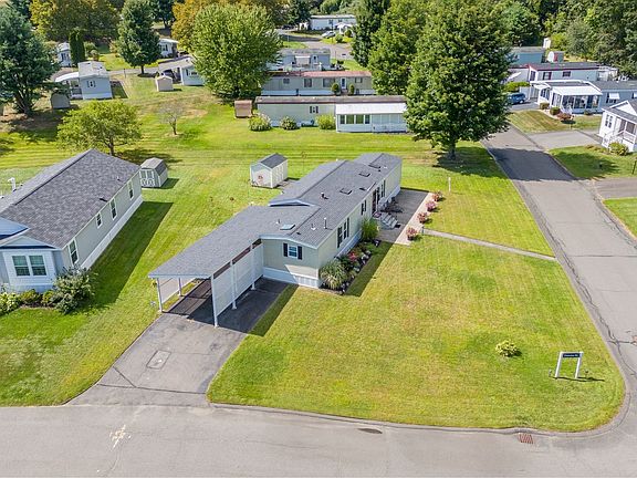 3rd image of 50 Clayton Dr