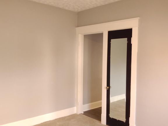 3rd image of 922 Beech St