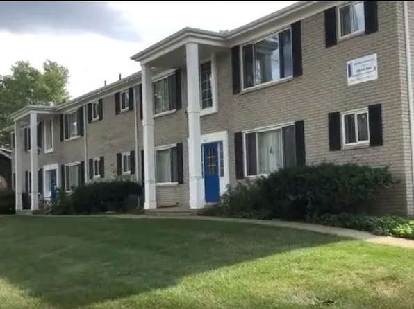 101 N Holcomb Rd, Clarkston, MI 48346