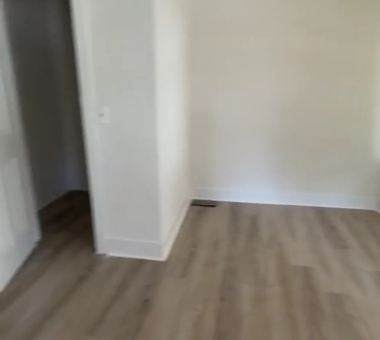 3 bed, 902 sqft, $1,600 — Photo 4