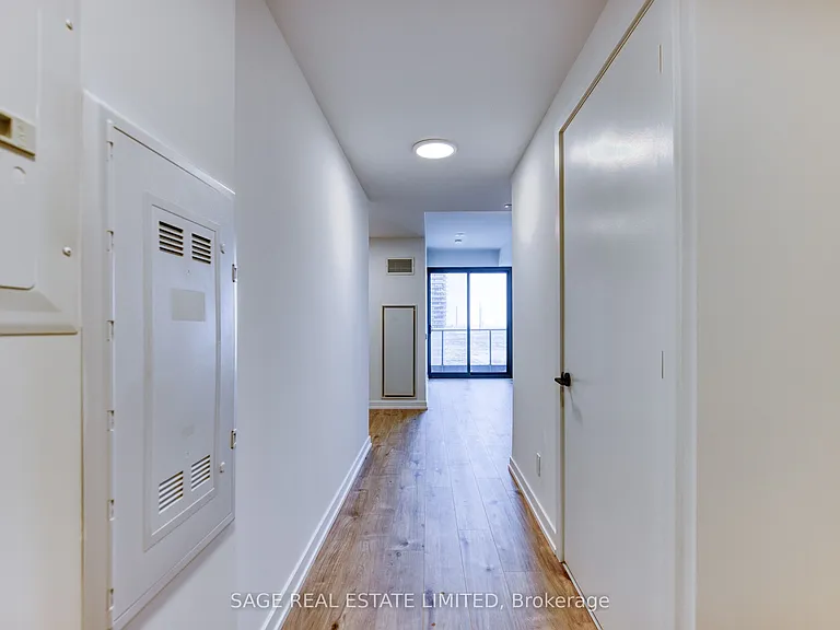 35 Parliament St #1712 — Photo 38
