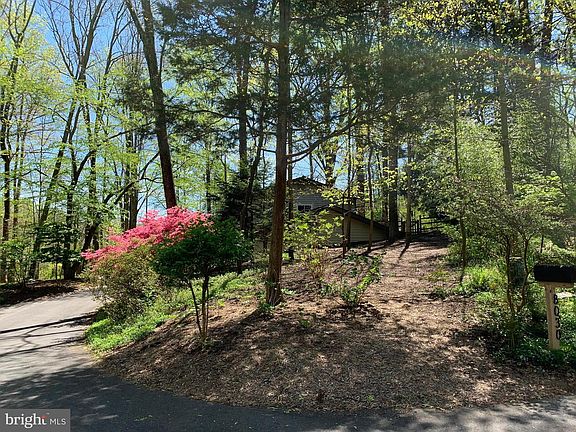 2nd image of 8030 Park Overlook Dr